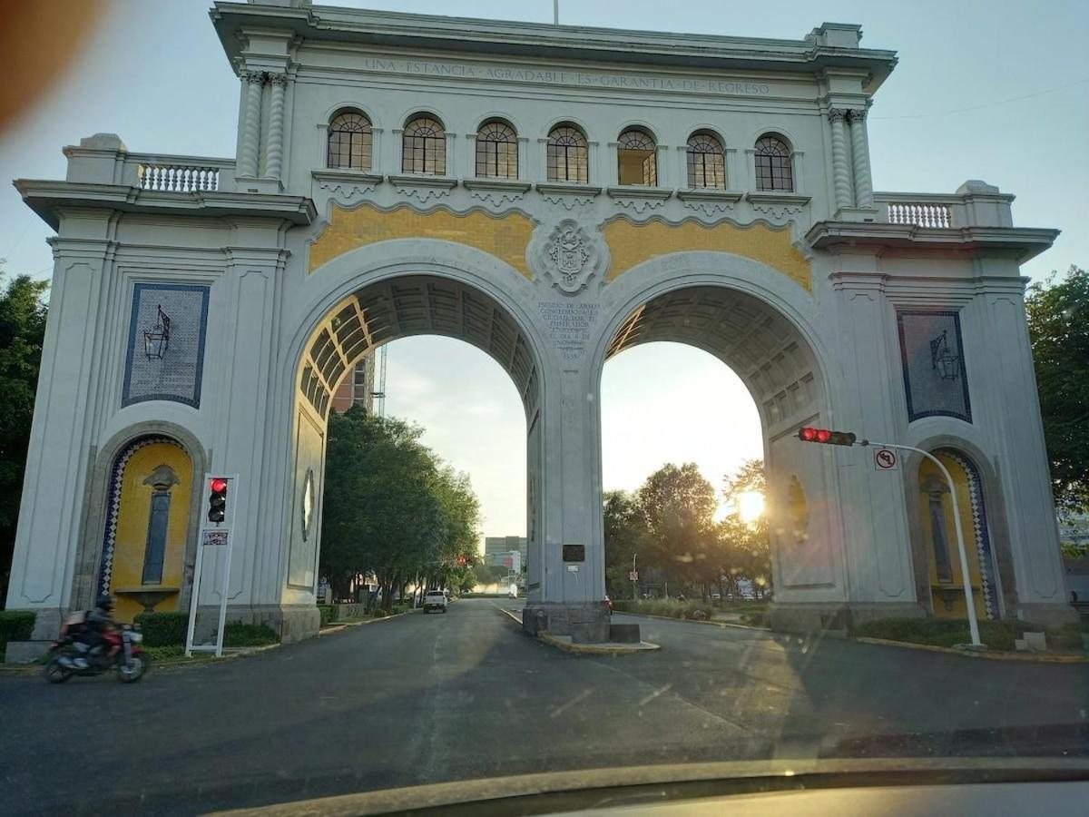 Tu Estancia Guadalajara Eksteriør billede